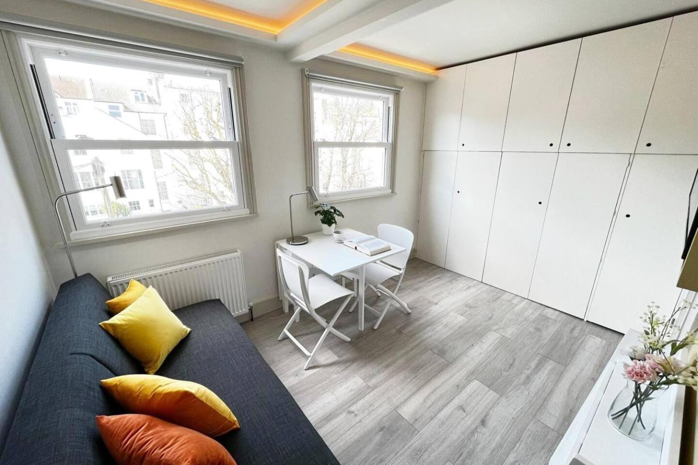 10 Beachside Beauty Lux Steps From *
