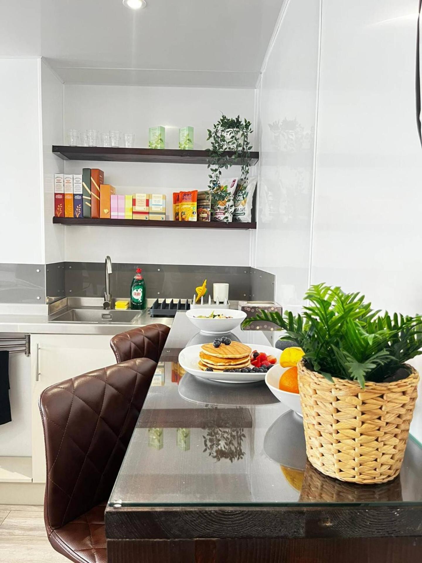 Apartment 10 Beachside Beauty Lux Steps From