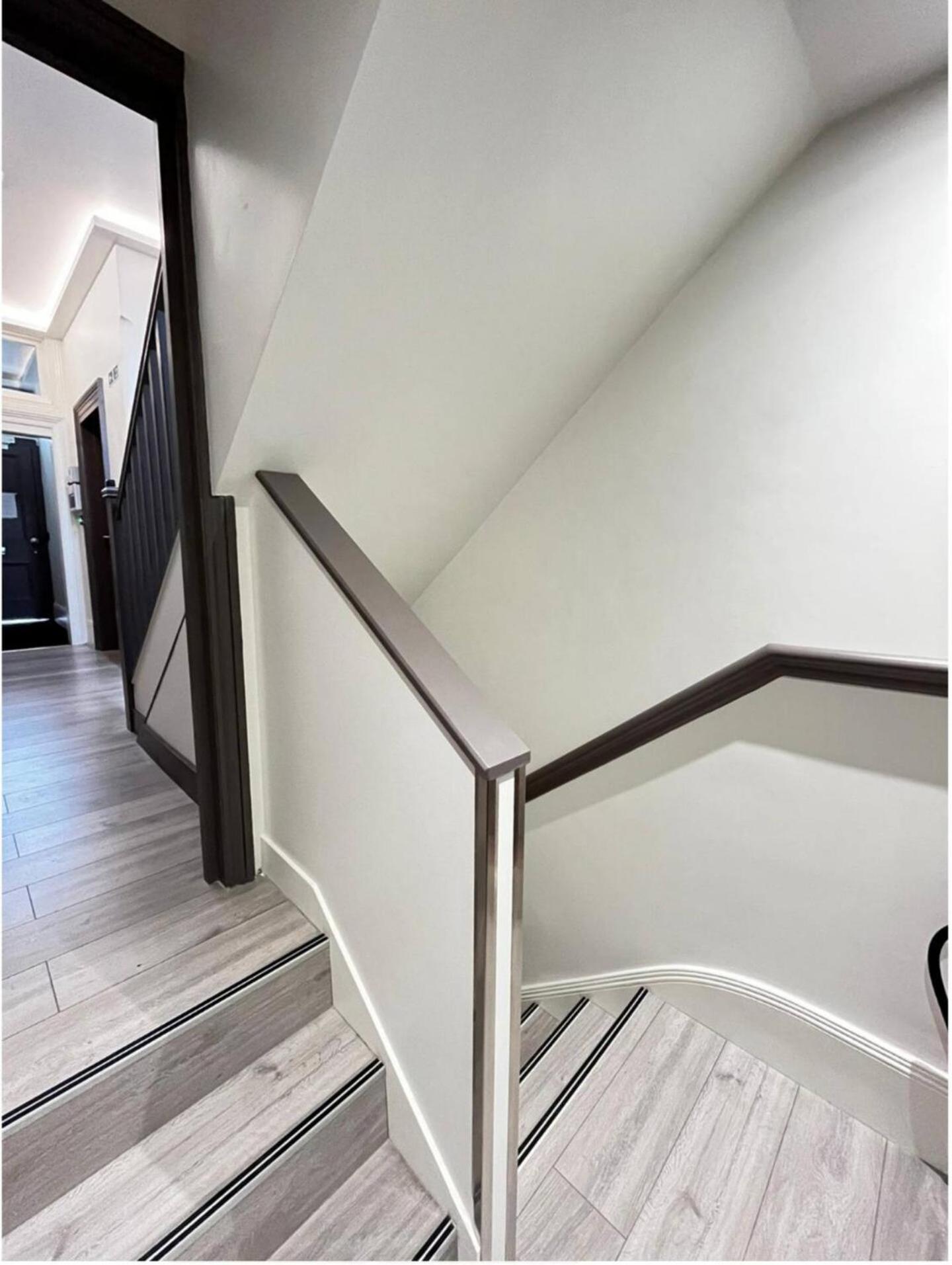 10 Beachside Beauty Lux Steps From Brighton