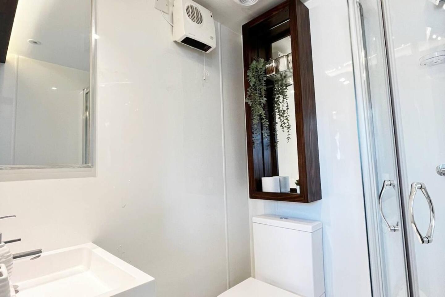 Apartamento 10 Beachside Beauty Lux Steps From Brighton