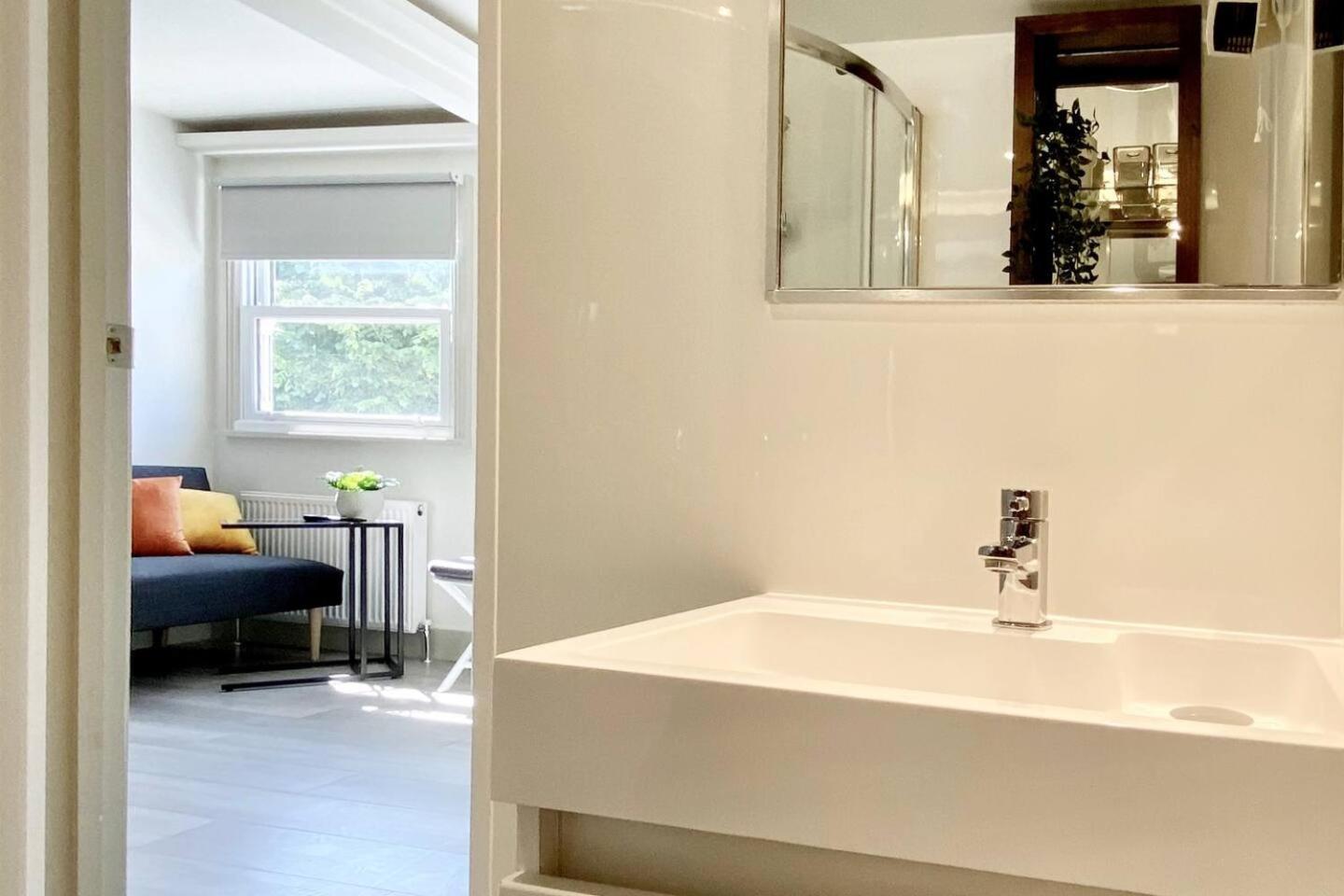 10 Beachside Beauty Lux Steps From